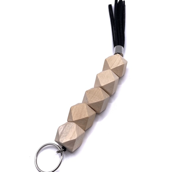 10/$10 NWOT 8" wooden beaded Keychain with black tassel - Picture 4 of 6